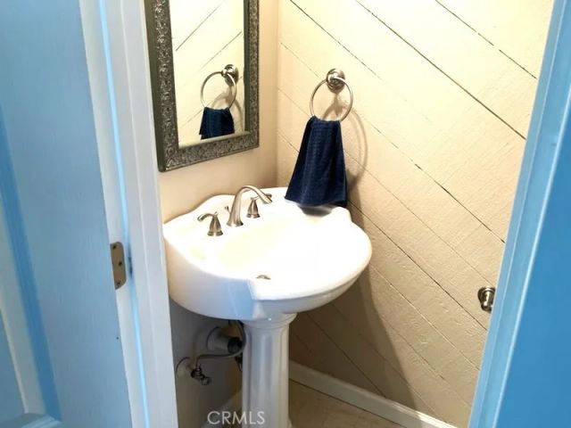 320 12th Street 5, Seal Beach, CA 90740