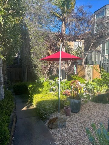 320 12th Street 5, Seal Beach, CA 90740