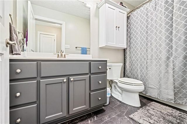 143 Aberdeen Ct, Mccandless, PA 15237