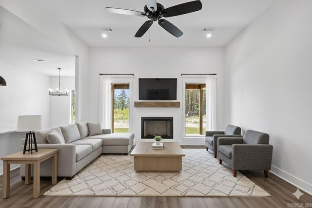 7121 Carl Moren Road, Hensley, AR 72065