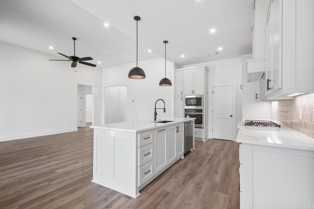 7121 Carl Moren Road, Hensley, AR 72065