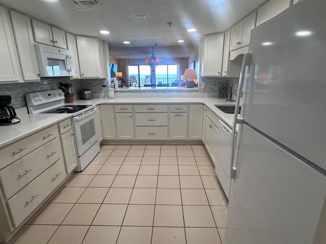 554 Coral Court, 504, Fort Walton Beach, FL 32548