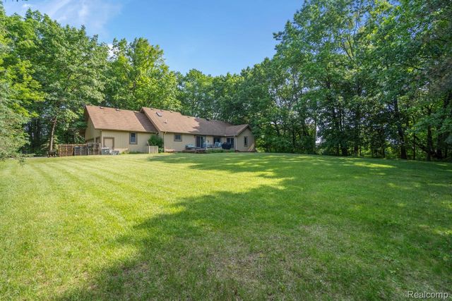 1500 Rustic Lane, Commerce Charter Township, MI 48390