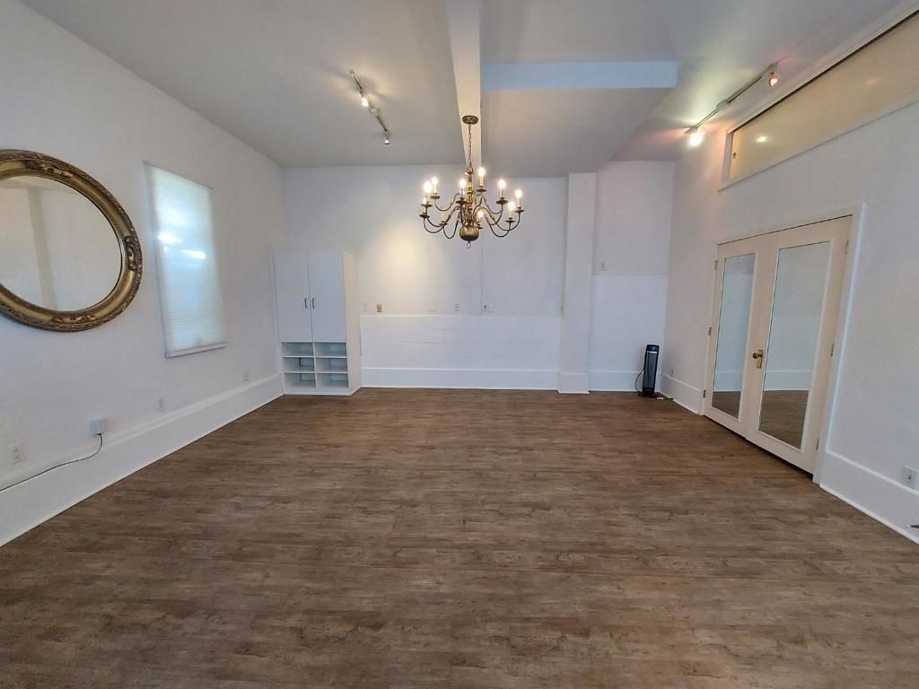 Image 22 of property listing at Address unavailable.