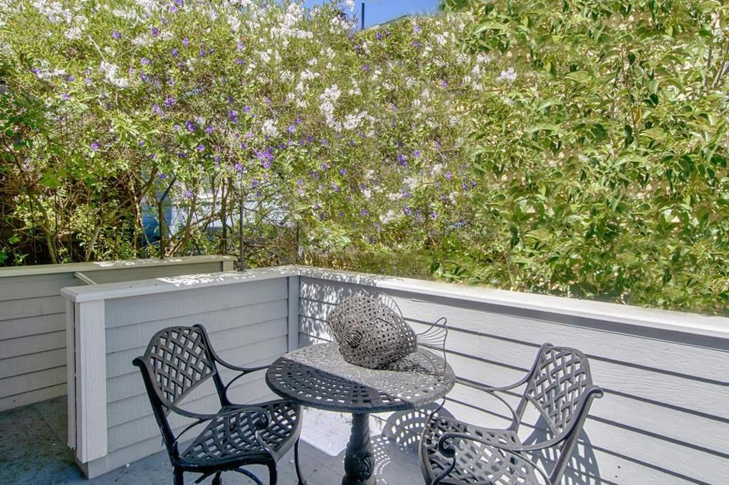 Image 8 of property listing at Address unavailable.