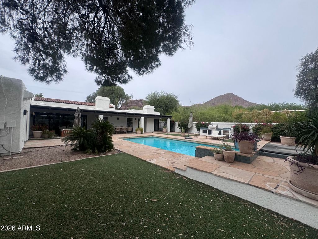 4450 E CAMELBACK Road 1, Phoenix, AZ 85018 — photo 4