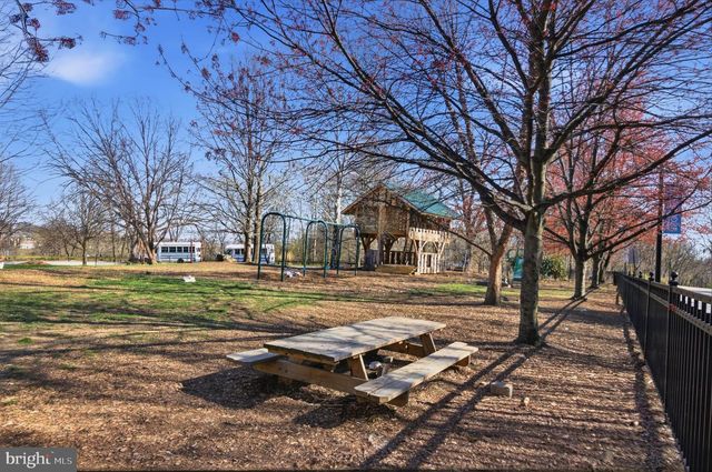 2372 NUTMEG TER, Baltimore, MD 21209