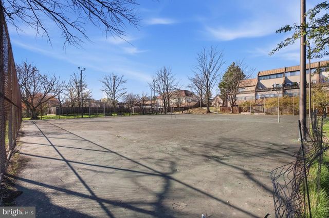 2372 NUTMEG TER, Baltimore, MD 21209