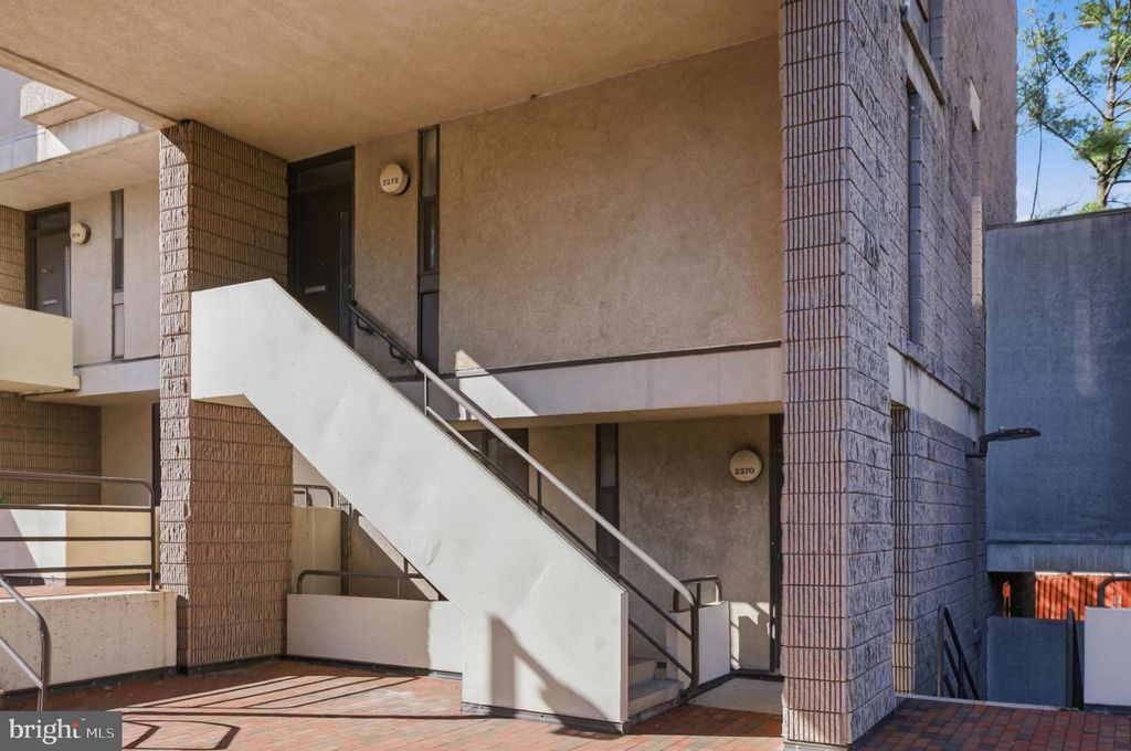 2372 NUTMEG TER, Baltimore, MD 21209