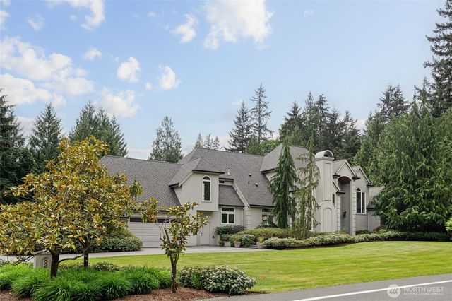 8218 229th Place SE, Woodinville, WA 98072