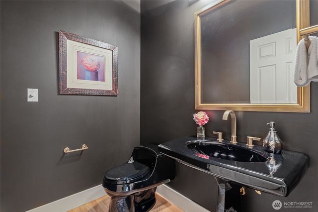 8218 229th Place SE, Woodinville, WA 98072
