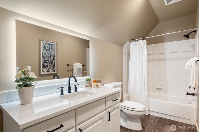 8218 229th Place SE, Woodinville, WA 98072