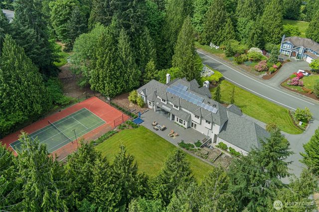 8218 229th Place SE, Woodinville, WA 98072