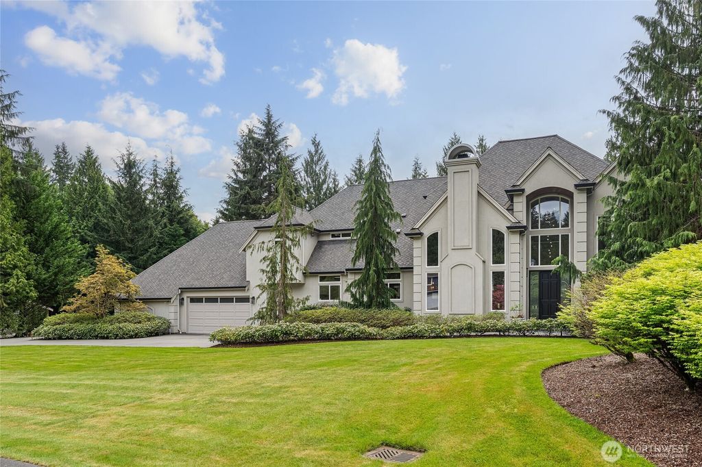 8218 229th Place SE, Woodinville, WA 98072