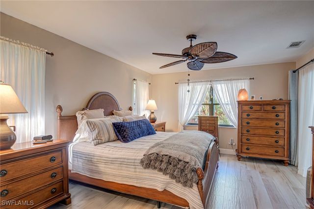 5423 Teak Wood DR, Naples, FL 34119