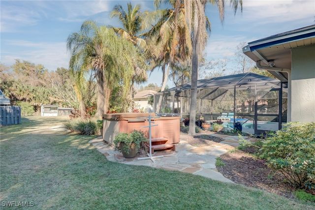 5423 Teak Wood DR, Naples, FL 34119