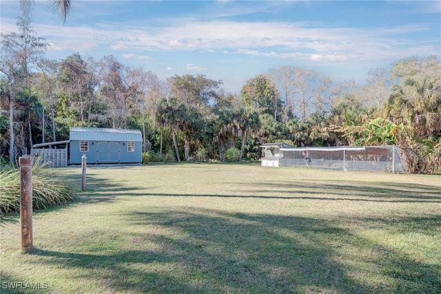 5423 Teak Wood DR, Naples, FL 34119