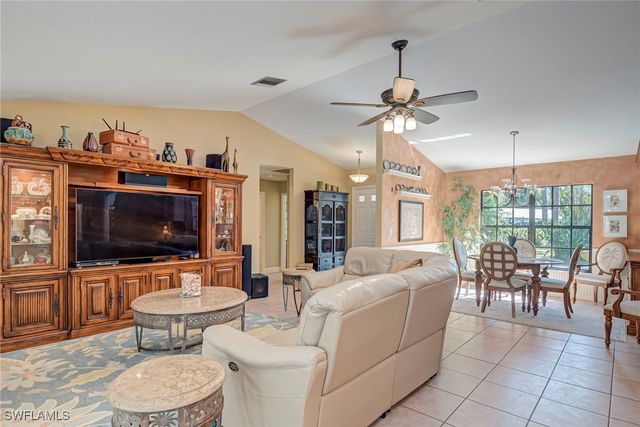 5423 Teak Wood DR, Naples, FL 34119