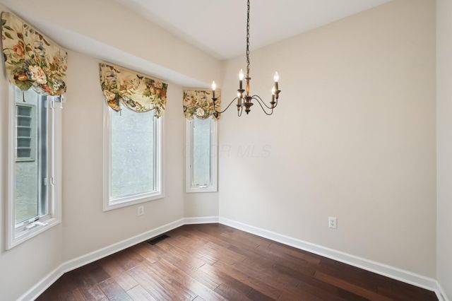 9978 Lavenham Circle W, Powell, OH 43065