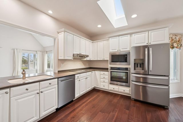 9978 Lavenham Circle W, Powell, OH 43065