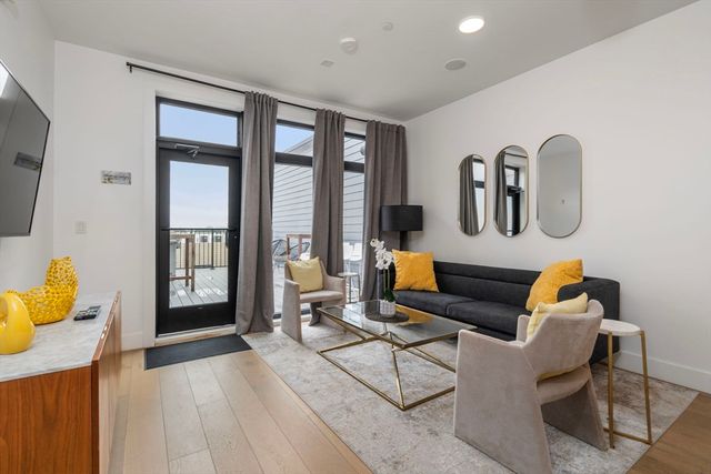 30 Penniman 2-01, Boston, MA 02134