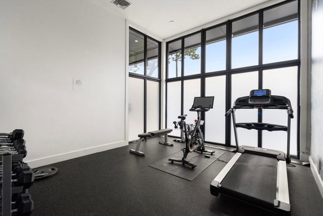 30 Penniman 2-01, Boston, MA 02134