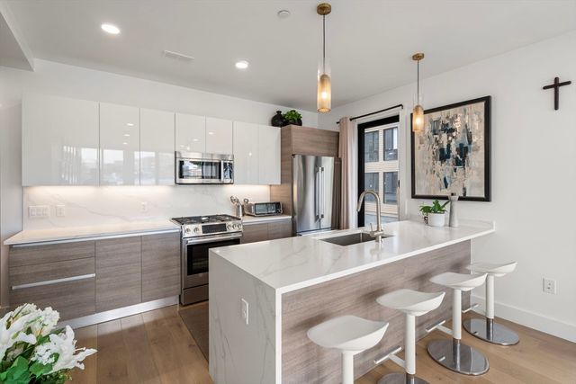 30 Penniman 2-01, Boston, MA 02134