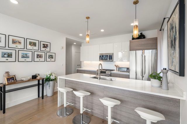 30 Penniman 2-01, Boston, MA 02134