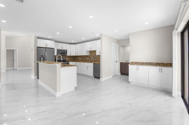 22207 Alyssum Way, Boca Raton, FL 33433