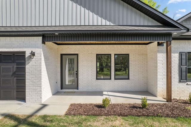 207 E Florida, Beebe, AR 72012