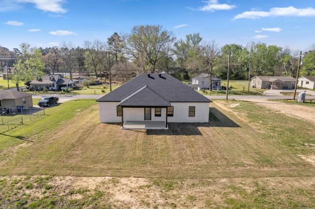 207 E Florida, Beebe, AR 72012