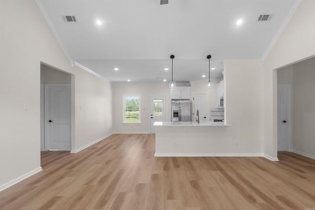 207 E Florida, Beebe, AR 72012