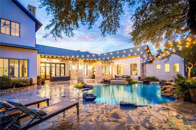 1945 Hoffmann Lane, New Braunfels, TX 78132