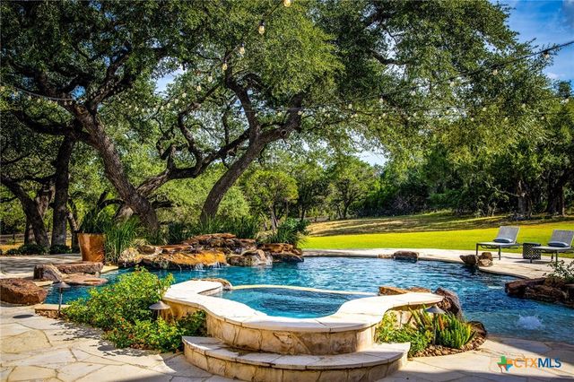 1945 Hoffmann Lane, New Braunfels, TX 78132