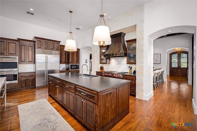 1945 Hoffmann Lane, New Braunfels, TX 78132