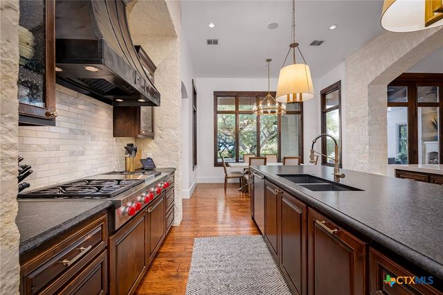 1945 Hoffmann Lane, New Braunfels, TX 78132