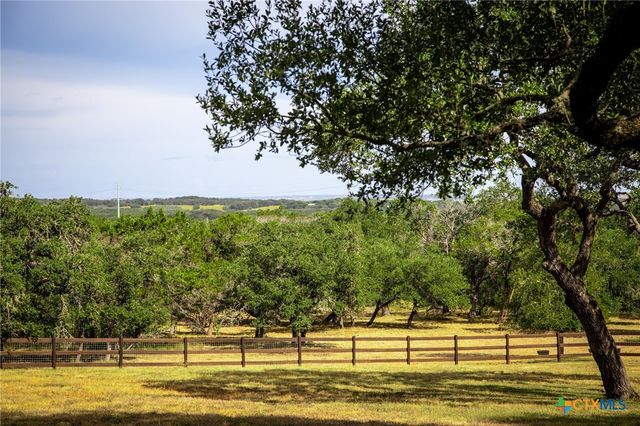 1945 Hoffmann Lane, New Braunfels, TX 78132