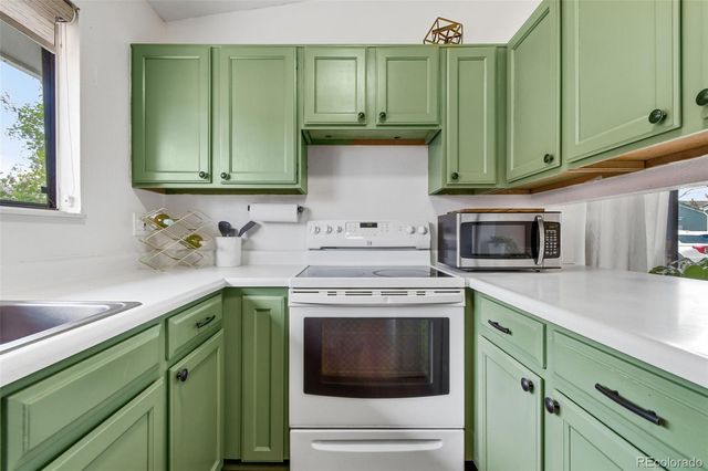 8106 W 90th Avenue, Westminster, CO 80021