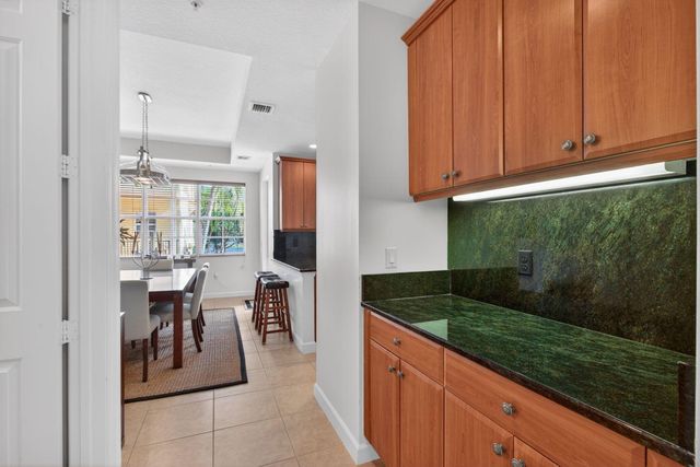 11778 Valencia Gardens Avenue, Palm Beach Gardens, FL 33410