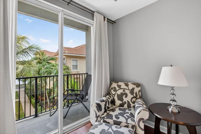 11778 Valencia Gardens Avenue, Palm Beach Gardens, FL 33410