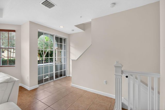 11778 Valencia Gardens Avenue, Palm Beach Gardens, FL 33410