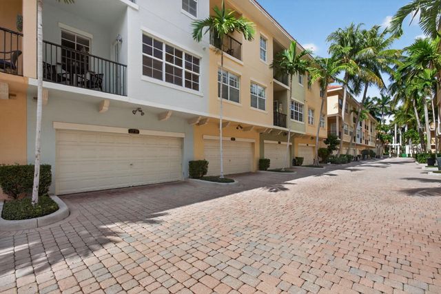 11778 Valencia Gardens Avenue, Palm Beach Gardens, FL 33410