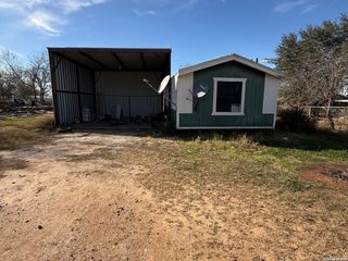 1511 Hough, Adkins, TX 78101