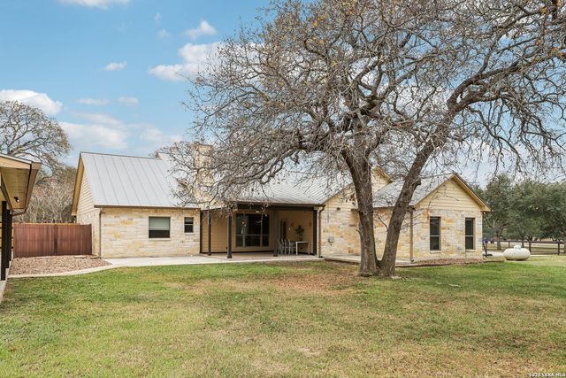197 Vintage Ranch, La Vernia, TX 78121