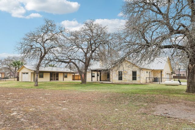 197 Vintage Ranch, La Vernia, TX 78121