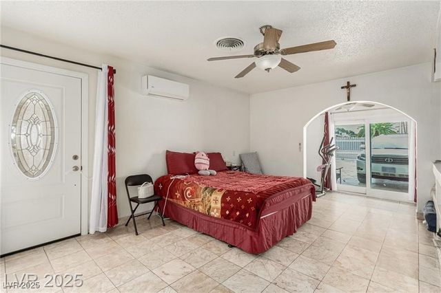 1924 South 6th Street, Las Vegas, NV 89104