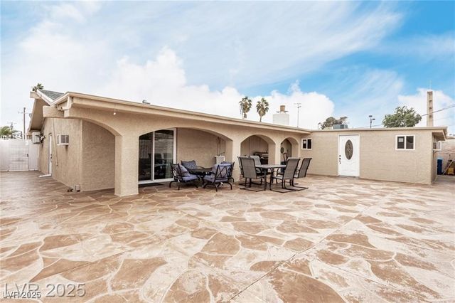 1924 South 6th Street, Las Vegas, NV 89104