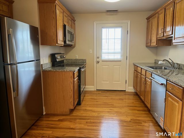 56 East Avenue, New Canaan, CT 06840