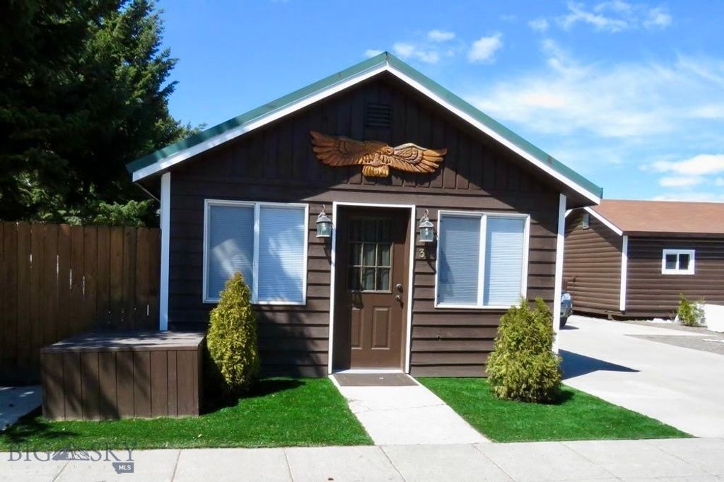 132 N Electric Street, West Yellowstone, MT 59758 photo 13