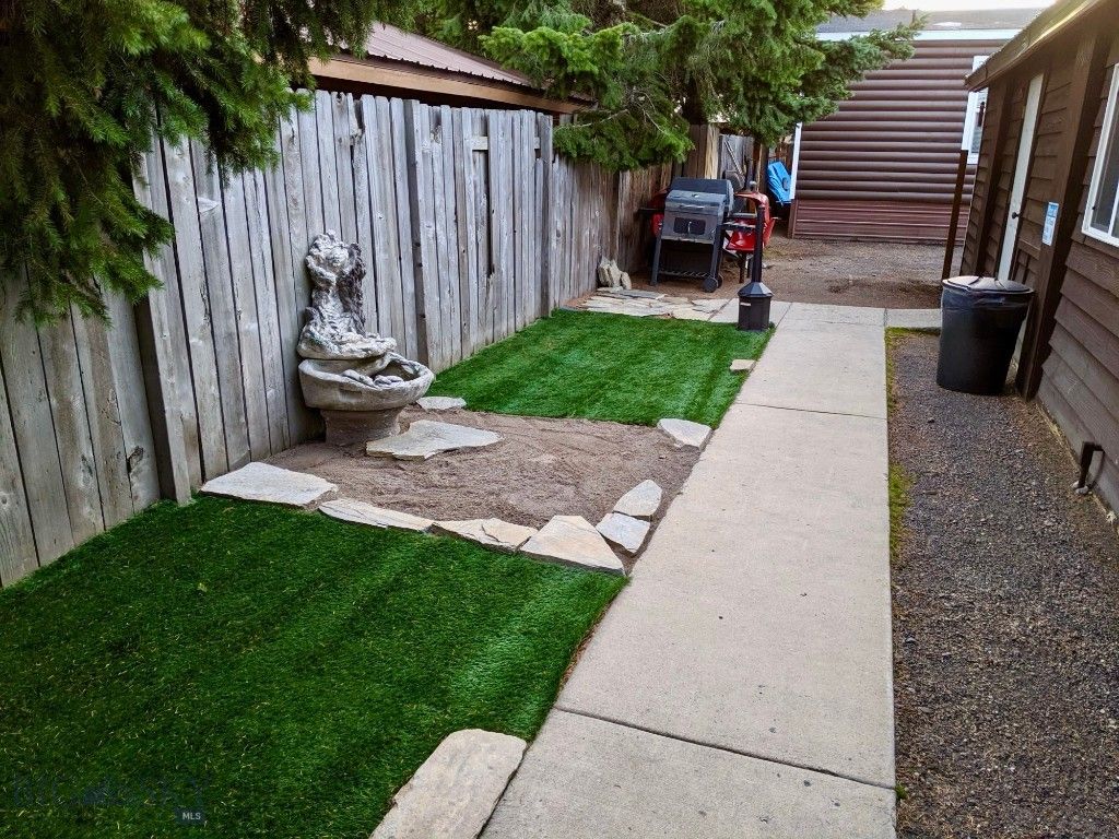 132 N Electric Street, West Yellowstone, MT 59758 photo 27